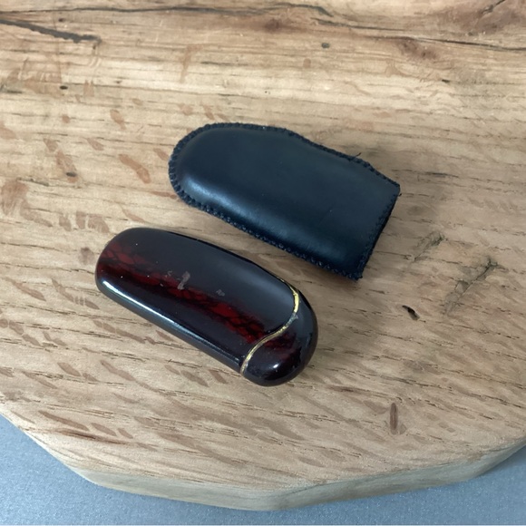 ⚫️ Vintage Lighter With Original Soft Case - Unique Look & Colors - Collectible - Picture 8 of 14